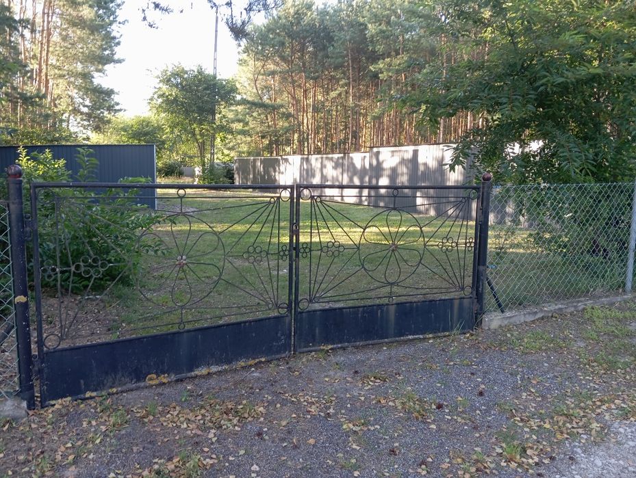 Garaż blaszany schowek wynajem.