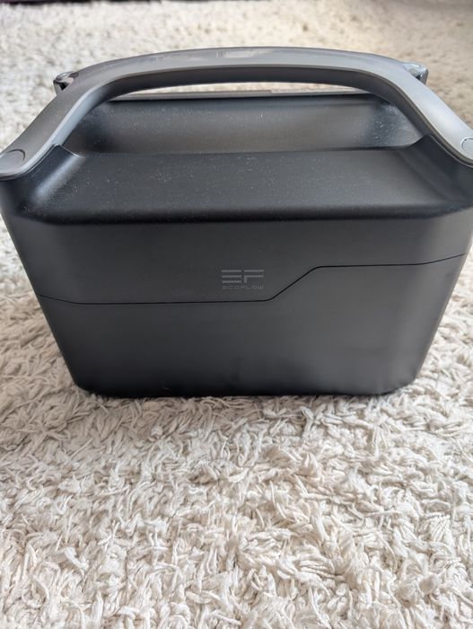 Зарядна станція Ecoflow River Pro 720Вт/год 600Вт (max180Вт)
