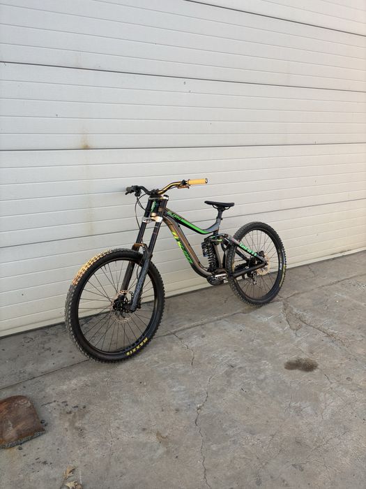 Giant Glory 2 — Downhill / DH