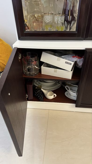Cristaleira de sala movel louças aparador