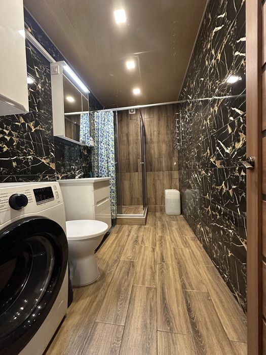 Продаж квартири кухня-студія+спальня в новобудові