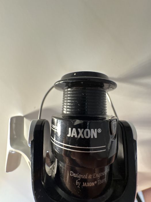 Kołowrotek jaxon VM 100