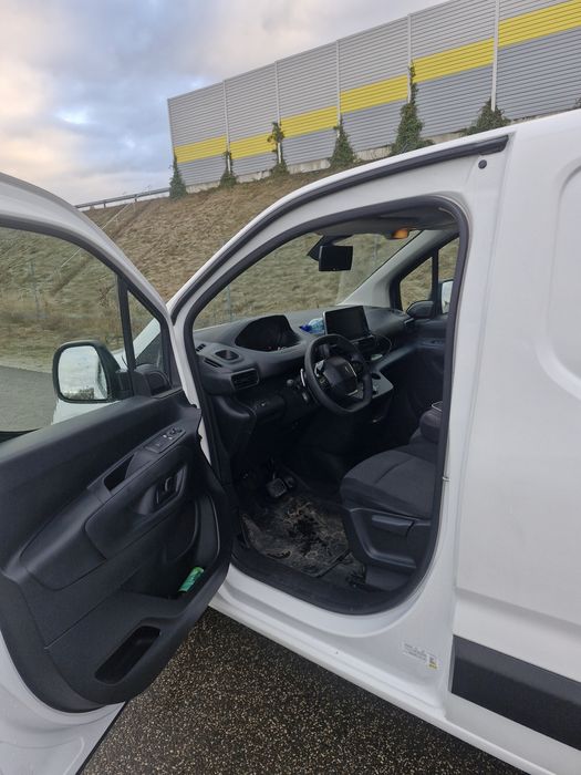 Peugeot Partner 1.5 130km AUTOMAT 76 tys Bogata Opcja.
