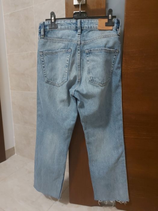 Dzinsy zara z lampasem 32