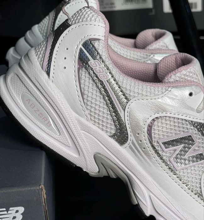 Рожеві Нью Беленси 530, New Balance Pink, Хіт сезону Нб