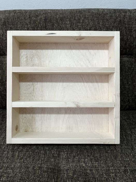 Prateleira para temperos em madeira