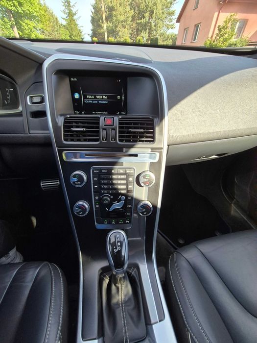 Volvo XC 60 D4  R-Design