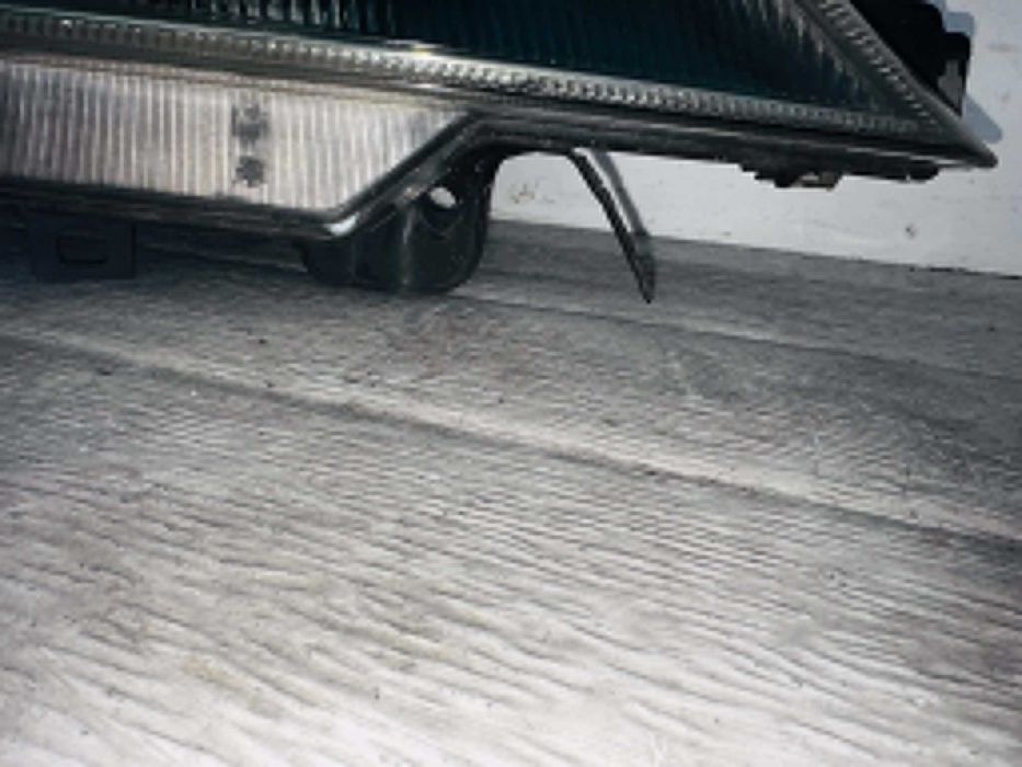 Farol Direito Citroen C3 - 02/10