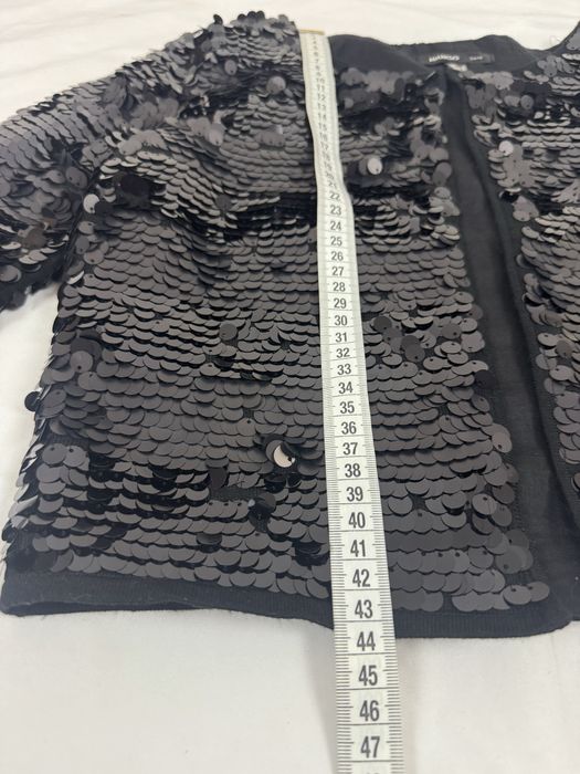 Cekinowa marynarka MANGO Suit – Czarne Bolerko/ Narzutka