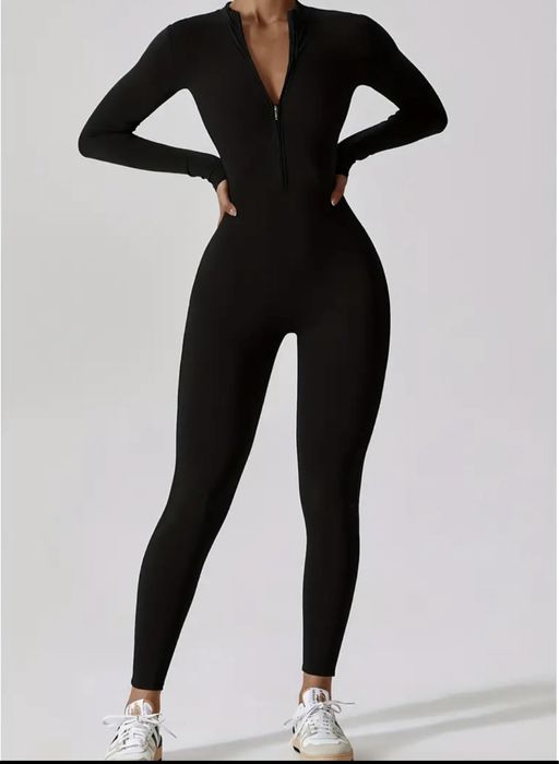 Комбинезон женский