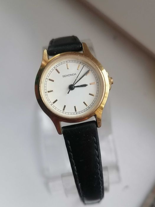 Piękny damski zegarek z paskiem Sekonda