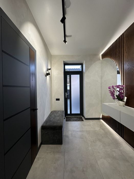 Продам таунхаус с ремонтом Золотые Ключи