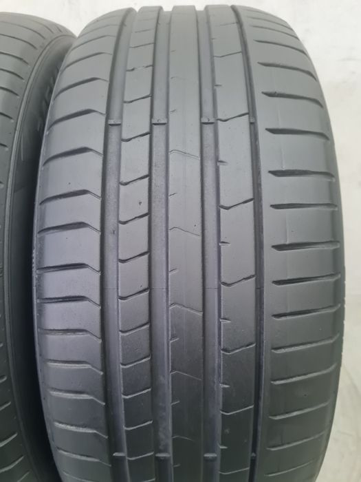 245/45R18 Pirelli P ZERO.