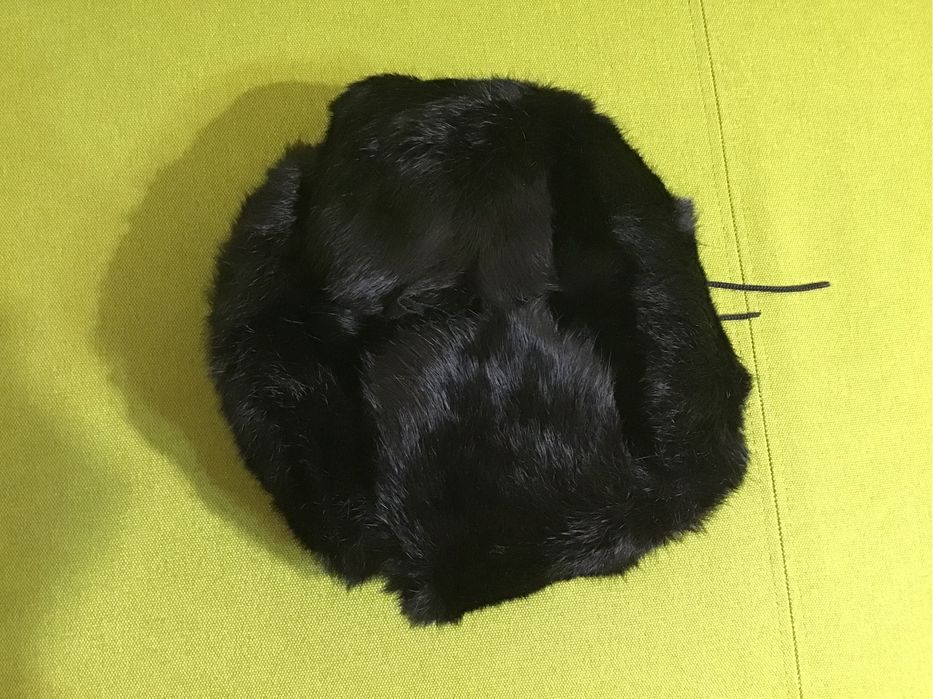 нова чоловіча зимова шапка (натур. кролик) розм. регулюється