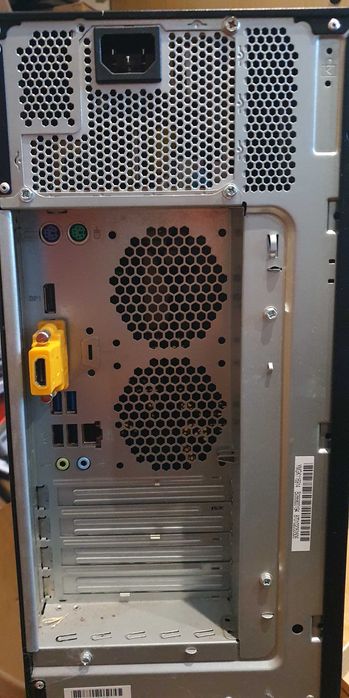Vendo PC Dekptop Fujitsu Esprimo - com avaria