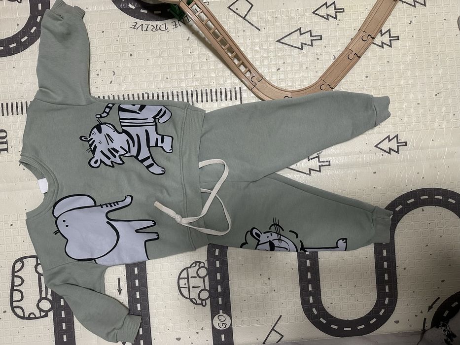 костюм zara, світшот та штани