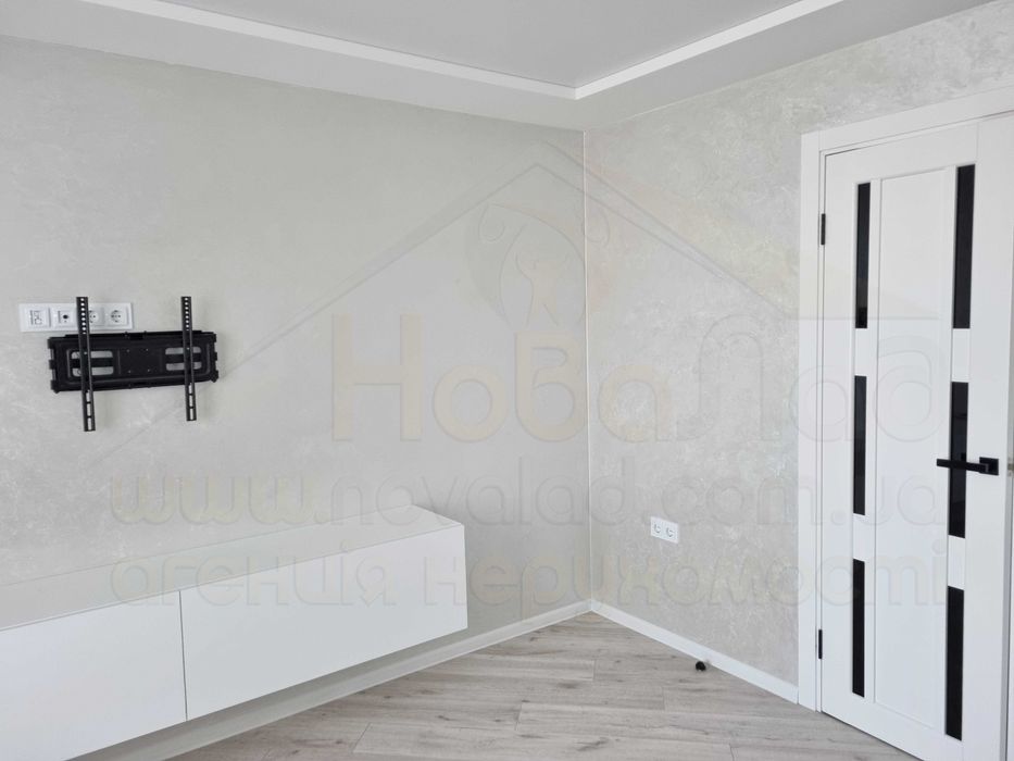 1 кімнатна квартира 40м2 з ремонтом та меблями р-н Градецький