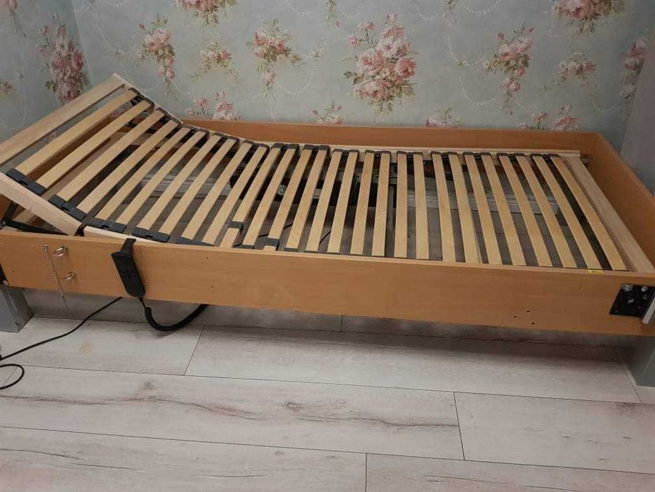Łóżko Elektryczne  + materac dla osób o ograniczonej mobilności