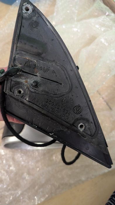 Праве дзеркало Volkswagen Passat B6