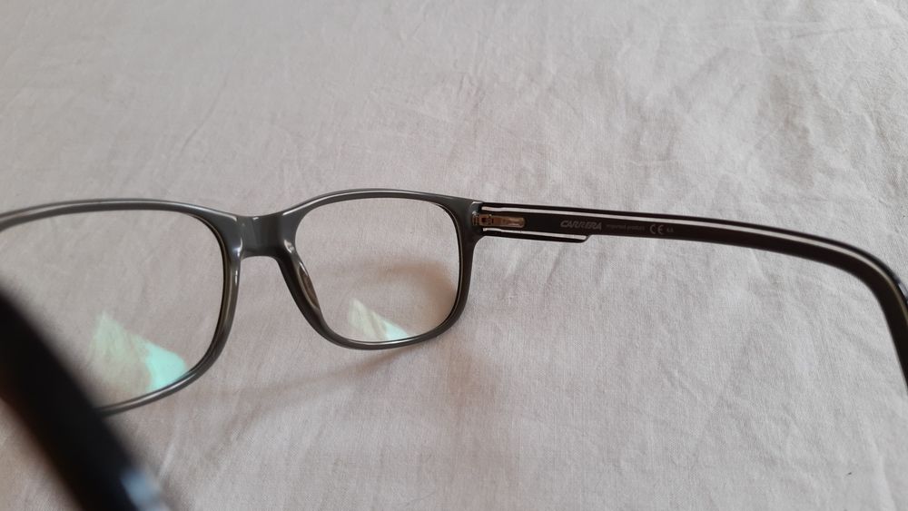 Óculos Carrera originais preto e cinza