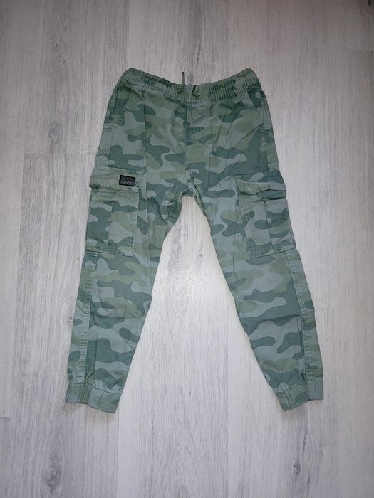 Spodnie dziecięce dres i jeans rozm. 110