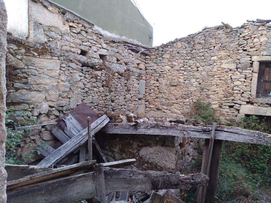 Moradia térrea para reabilitar