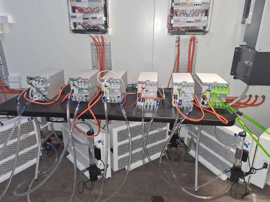 Найнижча ціна 7090$! Майнер BITMAIN ANTMINER S21J XP Hyd 495T 5676W