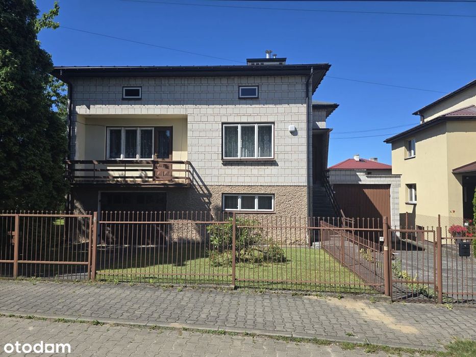 Dom 116 m² + suterena 90 m² + wiata 65 m² | Starachowice