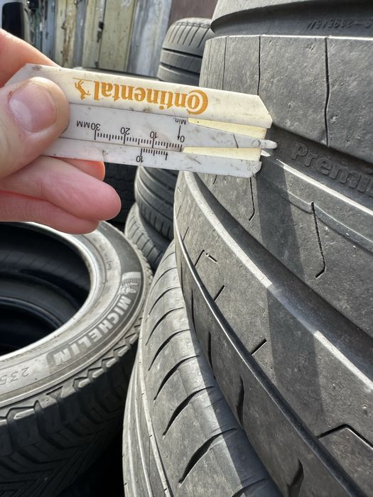 Шини літні Continental 235/55 R19 2024 рік