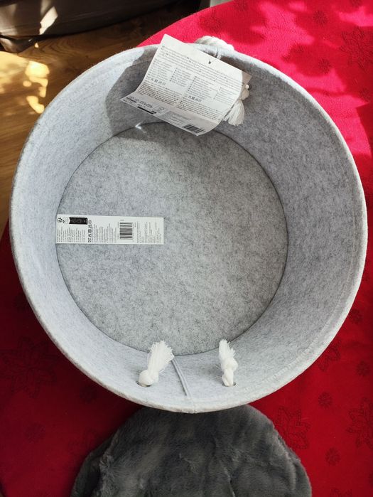 Nowe legowisko dla kota 38 cm średnica wysokość 16,5 cm z poduszką.