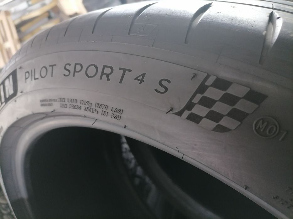 Літні Шини БВ 325/35 R23 MICHELIN Pilot Sport 4S - Mercedes-Benz GLS