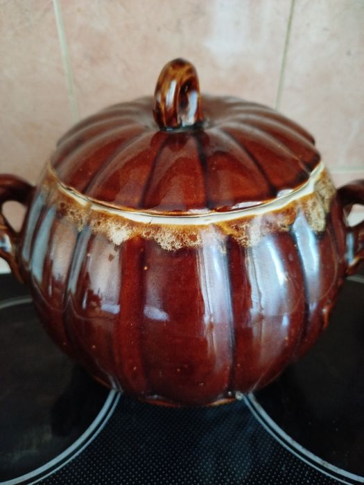 Керамическая кострюля