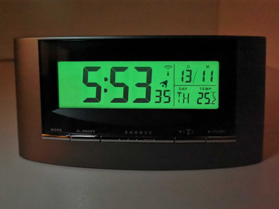 Budzik TFA Dostmann 98.1071 Solarny Cyfrowy Fluorescencyjny LCD bezDCF