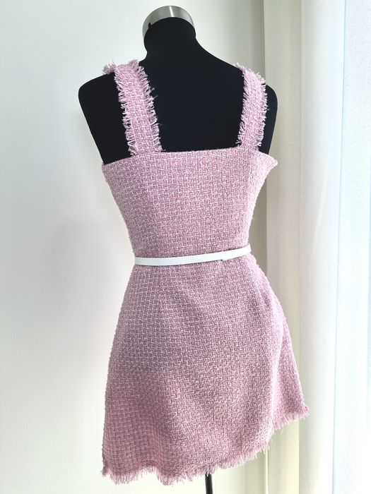 Vestido c/brilhos prateados, c/cinto-novo