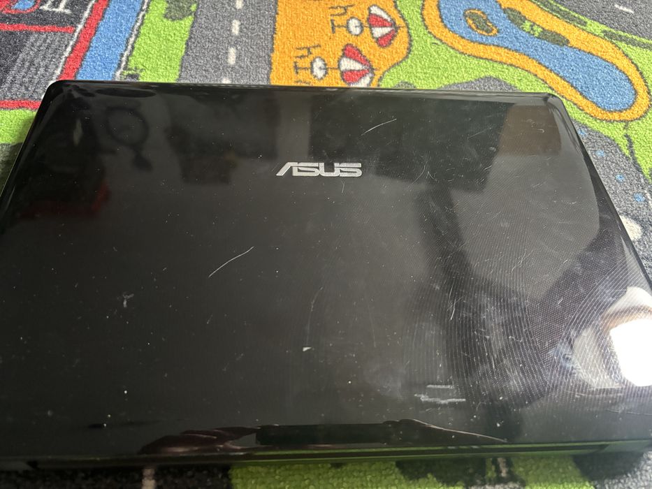 Sprzedam 2 laptopy Asus