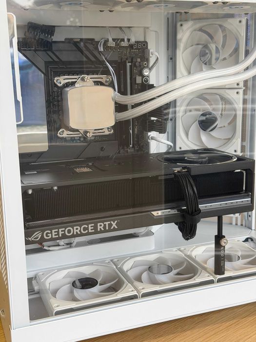 PC Gaming – i9 14900KF | RTX 5080 Rog Astral | 32GB DDR5 | 4TB NVMe