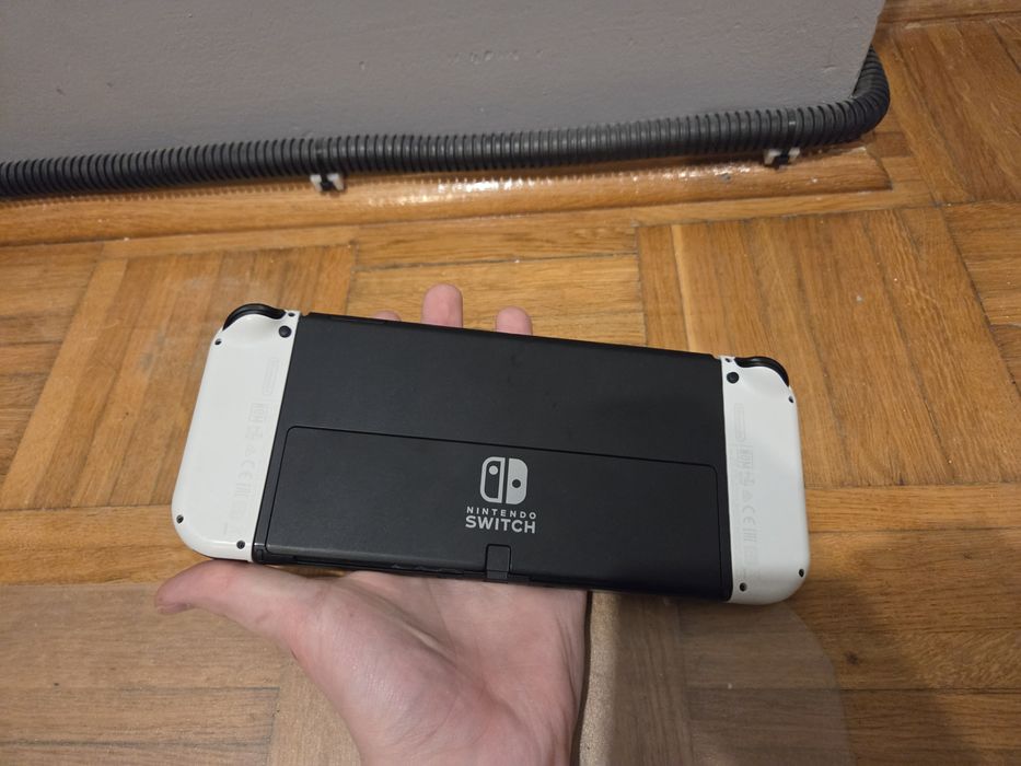 Konsola Nintendo Switch Oled + 3 gry