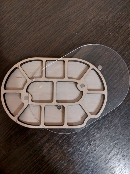 Органайзер для бісеру, бусинок та іншого дріб'язку.