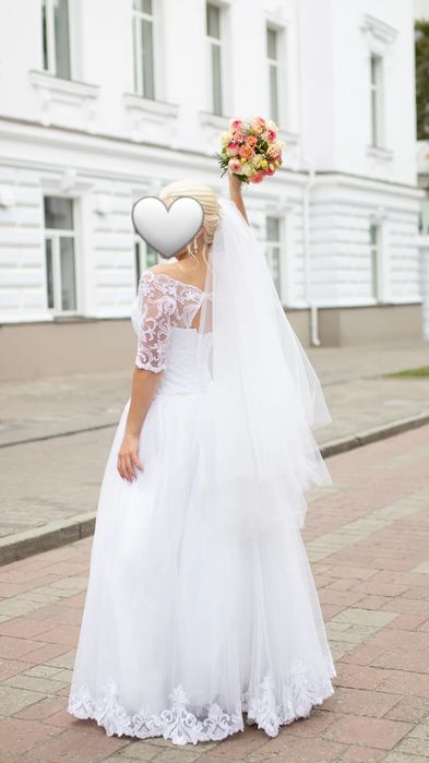 Весільна сукня для нареченої