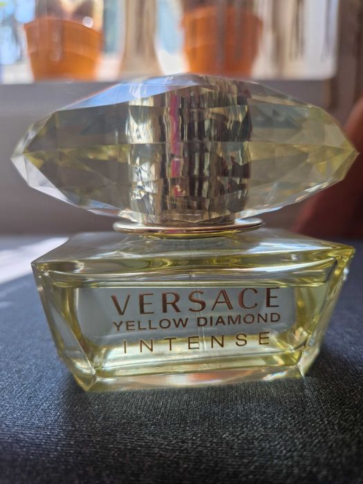 Yellow Diamond  Intense   Versace  oryginalne  perfumy  damskie