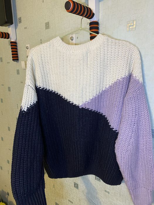 Класний светр від сінсей