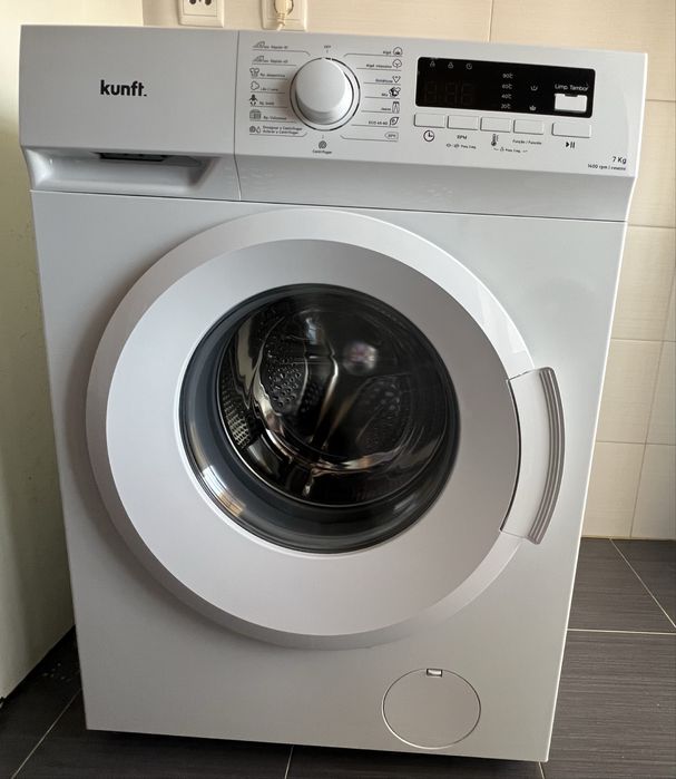 Máquina de Lavar Roupa KUNFT