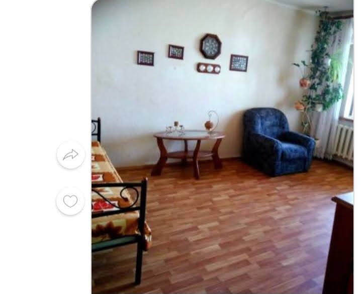 Здам кімнату 19м2  в 3-х кімнатній квартирі 95м2