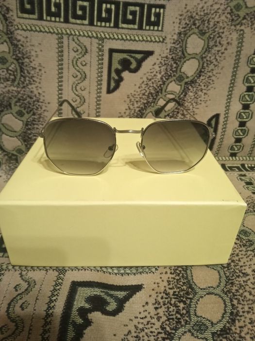 Лот Жиночи сонцезахисни окуляри 8 штук за 450  грн б/в з Европи, Итали