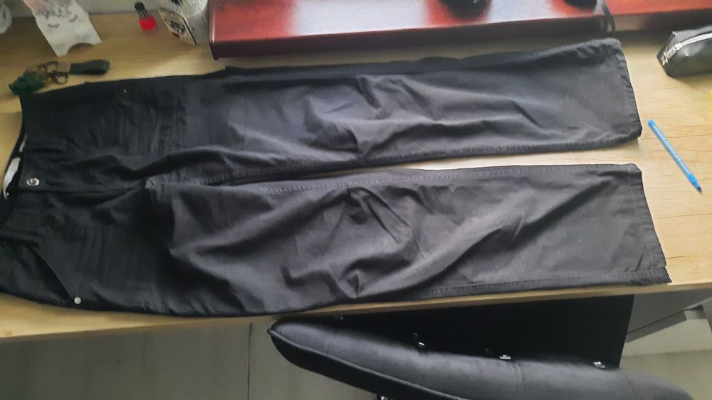 Spodnie bershka r.34