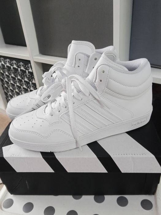 Білі кросівки, кеди adidas hoops 4.0 mid w