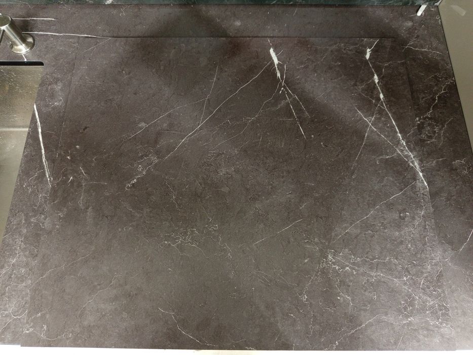 Залишки плити HPL compact.