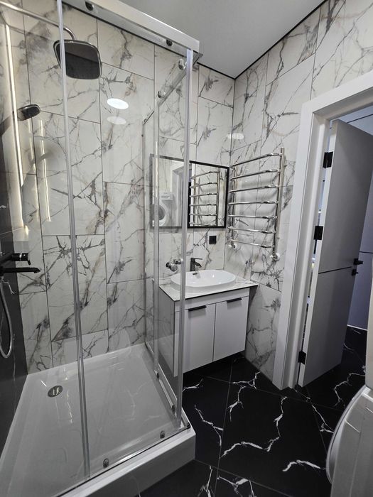 1-кім.кв. в районі міського озера