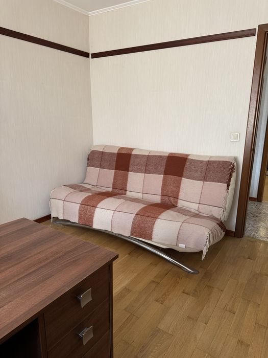 Сдам 4 ком кв  первый дом м. Салтовское 522 м-рн с ремонтом