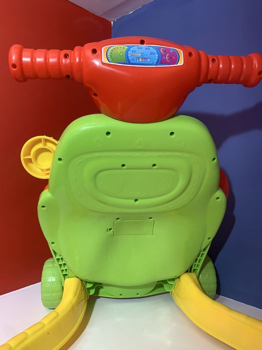 Andador/andarilho de bebe clementoni